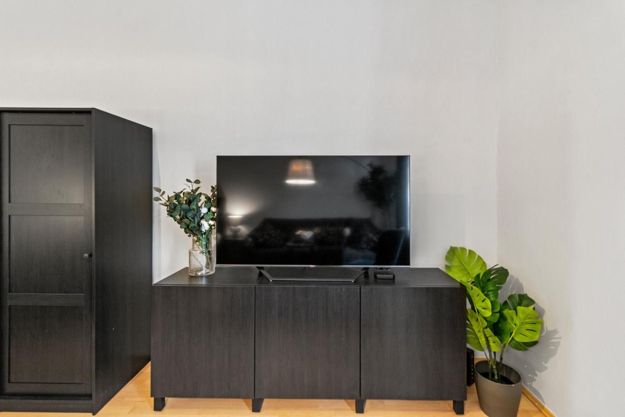 Stylish Apartment, 4 Min To U3 Zipperer Strasse Відень Екстер'єр фото